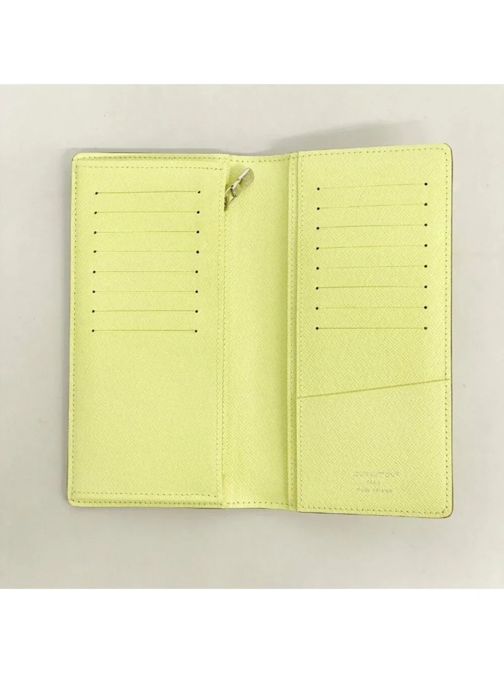 Louis Vuitton Wallet Taigarama Portefeuille Brazza Lemon